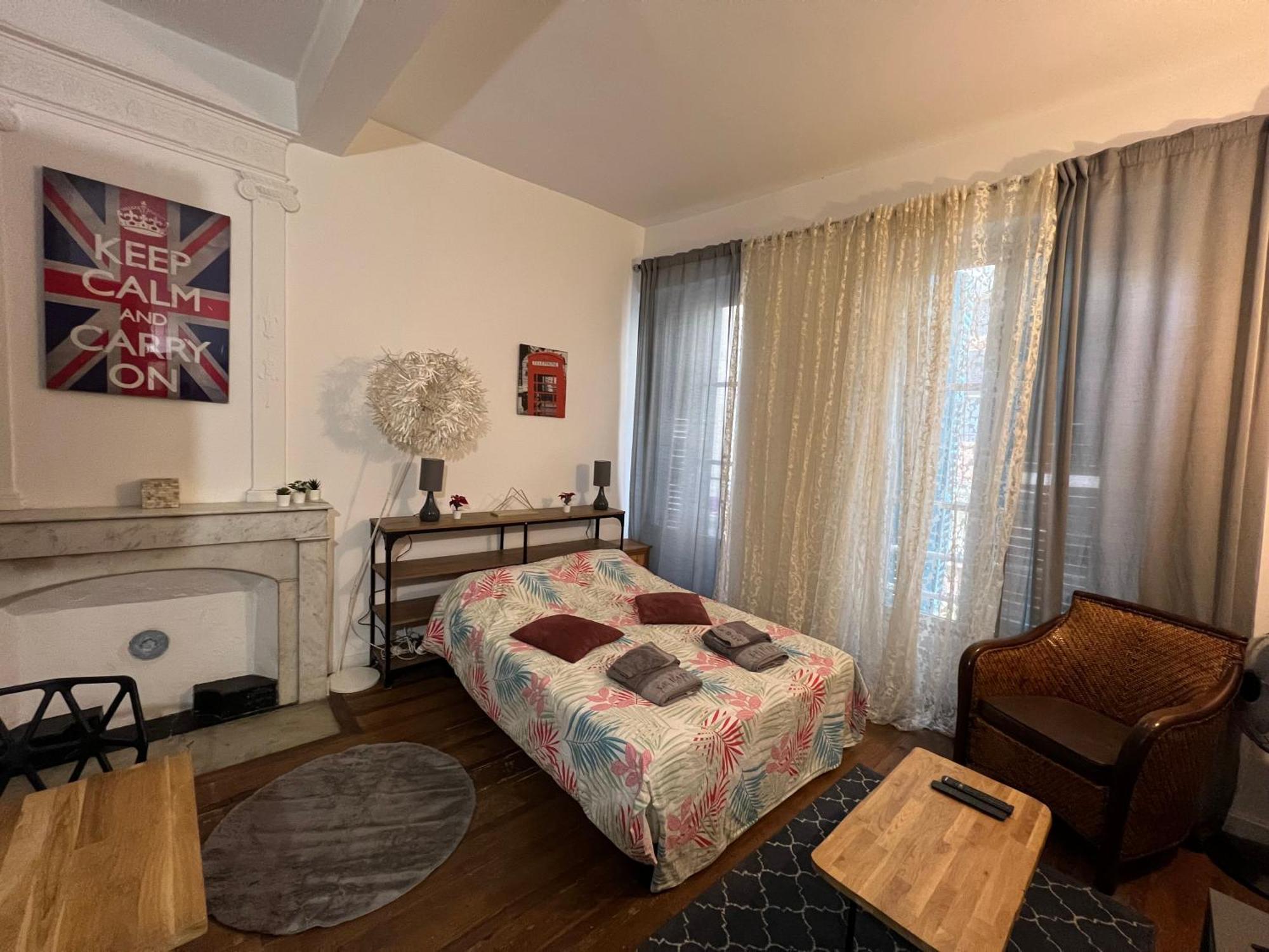 Les Studios Du Centre Historique De Valence Valence  Kültér fotó
